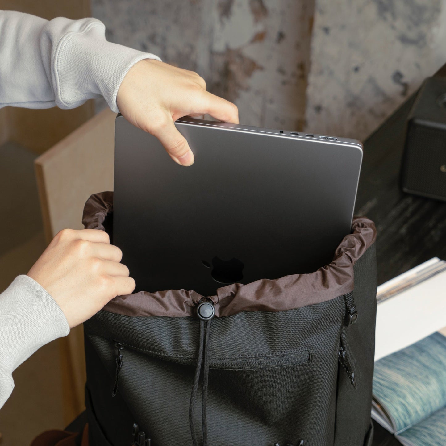 VintPack-TA1 Laptop Backpack 15.6-inch / 22L