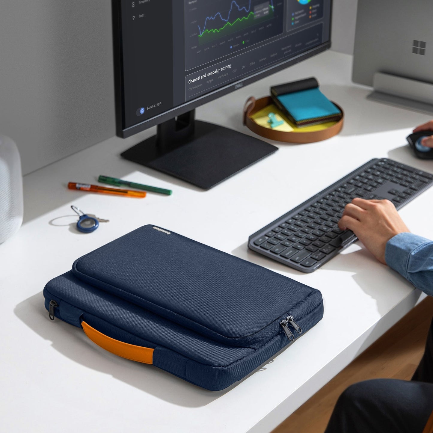 Defender-A14 Laptop Briefcase/ Handbag For 13.5-14.4-inch Laptop