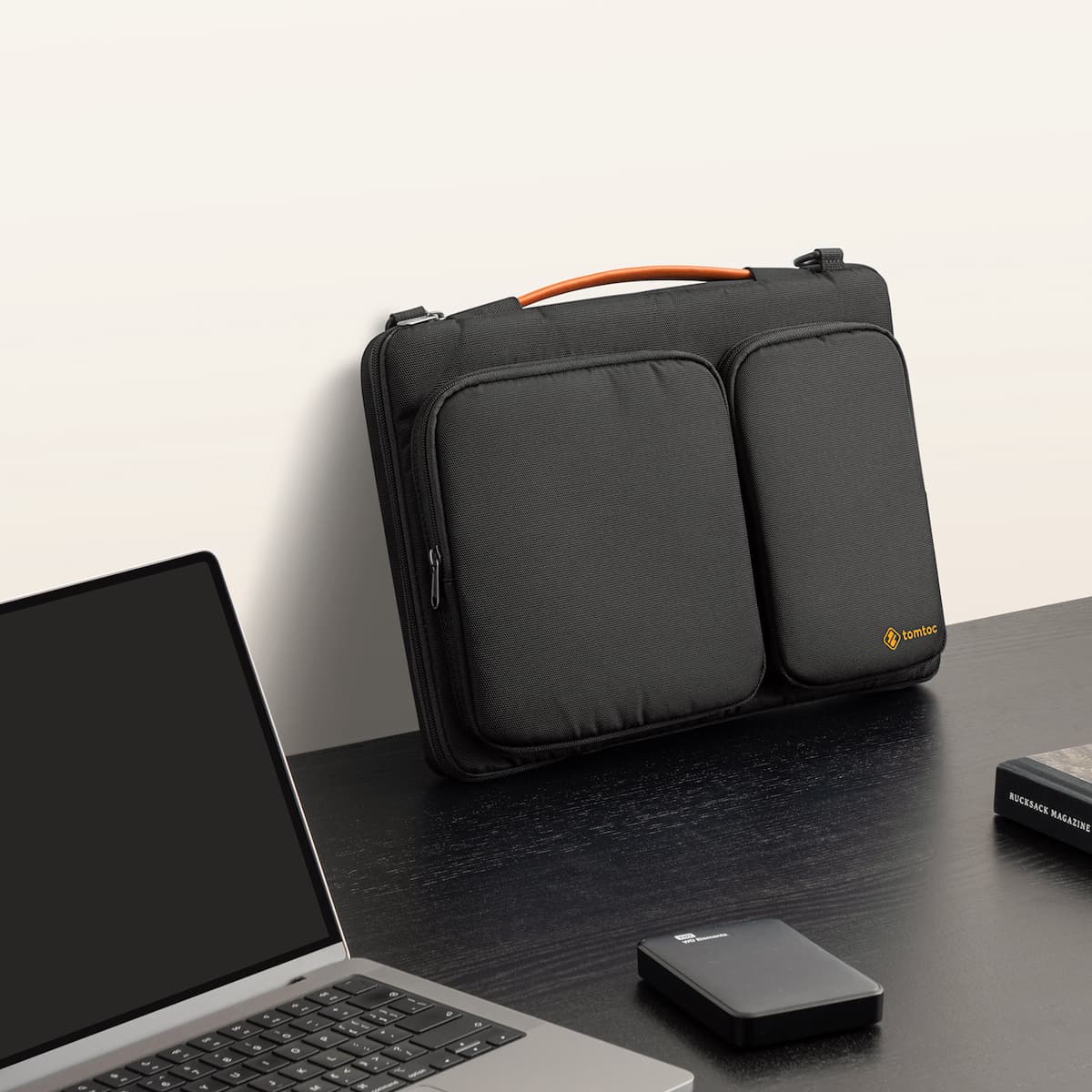 Defender-A42 Laptop Shoulder Bag 14-inch | Black