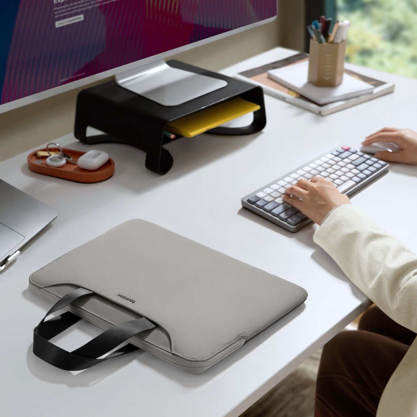 Light-A21 Dual-color Slim Laptop Handbag 13.5-inch