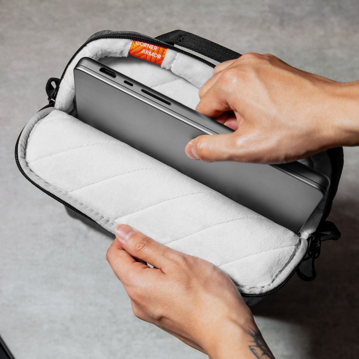 DefenderACE-H13 (B03) Tablet Shoulder Bag 12.9-inch - Gray