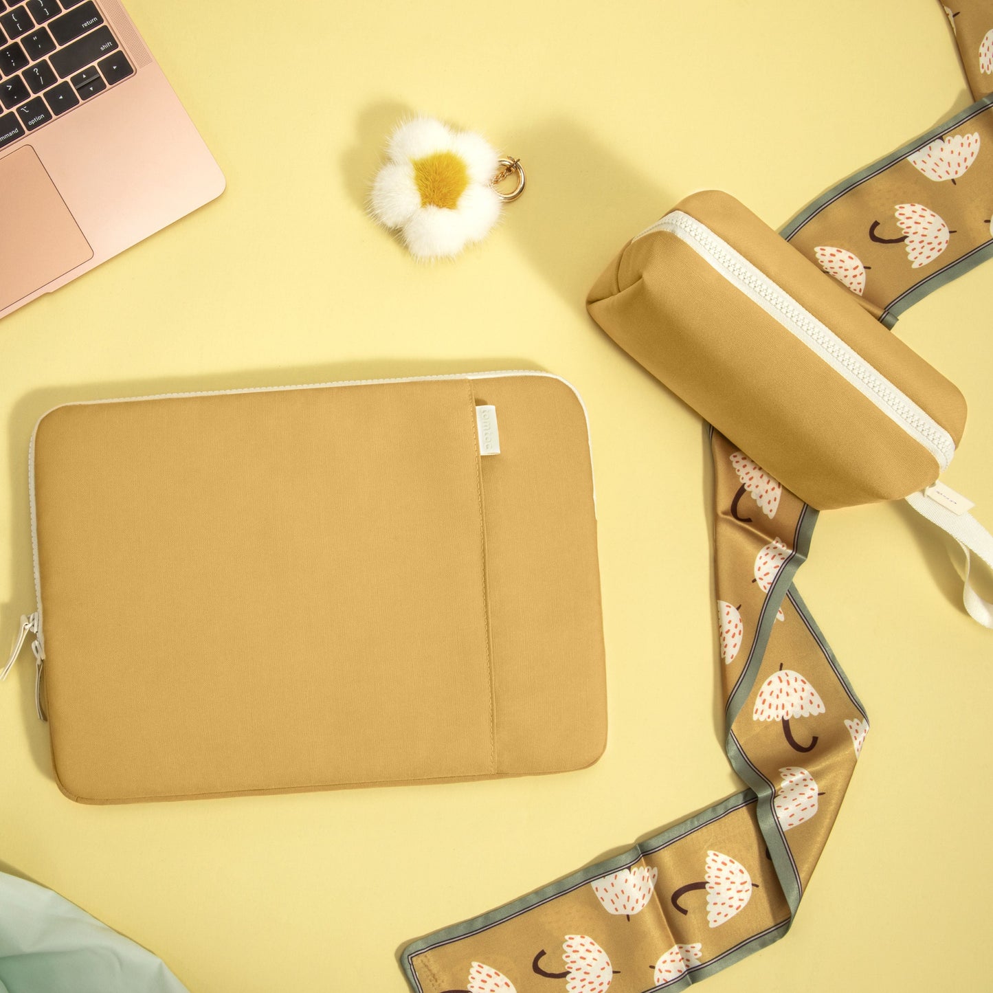 The Her-A23 Jelly Laptop Sleeve Kit 14-inch