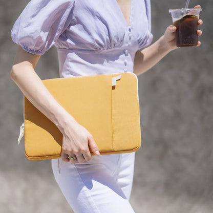 The Her-A23 Jelly Laptop Sleeve Kit 14-inch