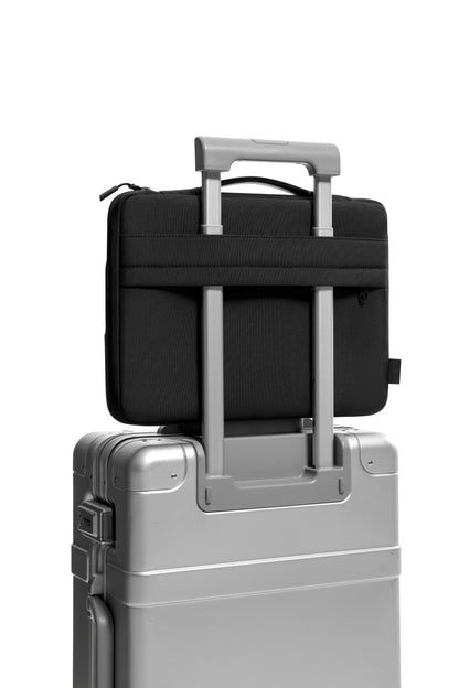 Defender-A14 Premium Laptop Briefcase / handbag - black 16 inch