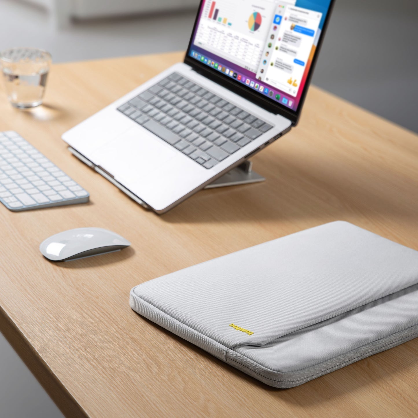 Light-A18 Laptop Sleeve Light Grey 13-inch