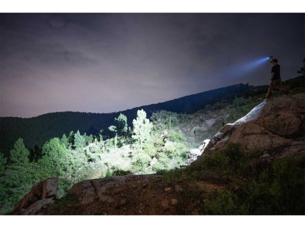 Olight Seeker 4 Pro Rechargeable LED Flashlight – 4600 Lumens – 260m Throw